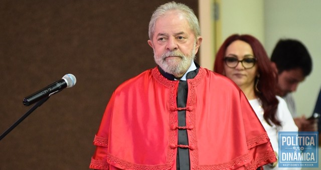 O ex-presidente Lula, em cerimônia na UFPI (Foto: Jailson Soares/PoliticaDinamica.com)