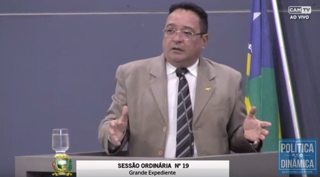 Vereador ficou muito bravo, mas não disse nomes (Foto: Reprodução/CâmaraTV)