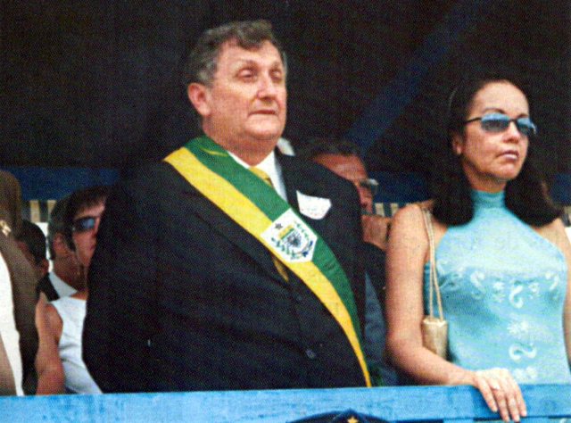Mão Santa em evento quando era governador do Piauí (Foto: Reprodução/Internet)