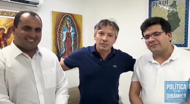 Marcelo Costa, ao centro, ao lado de Georgiano Neto, à esquerda, e Rafael Fonteles, à direita. Na oportunidade o prefeito anunciou adesão ao grupo governista (foto: Reprodução | WhatsApp)