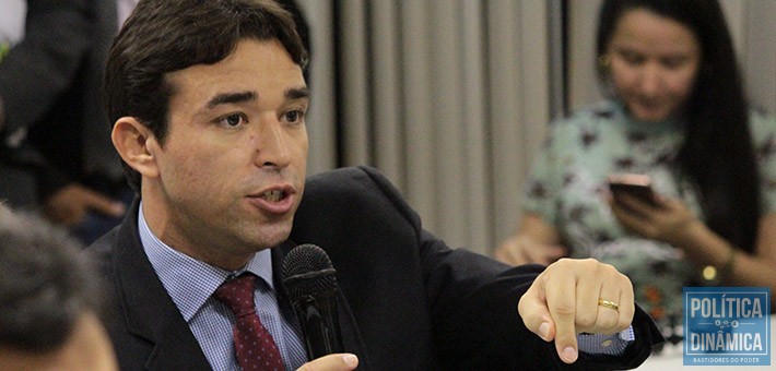 Advogado e experiente na Alepi, o deputado Marden Menezes (PSDB) foi escolhido para frear os absurdos que o governo costuma mandar para a Casa em ano de eleição (foto: Marcos Melo | PoliticaDinamica.com)