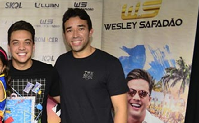Marden Menezes com Wesley Safadão em Piripiri (Foto: Reprodução/Internet)