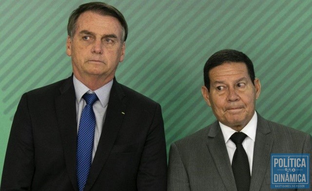 Vice-presidente assumiu o cargo com viagem de Bolsonaro (Sérgio Lima/Poder360)