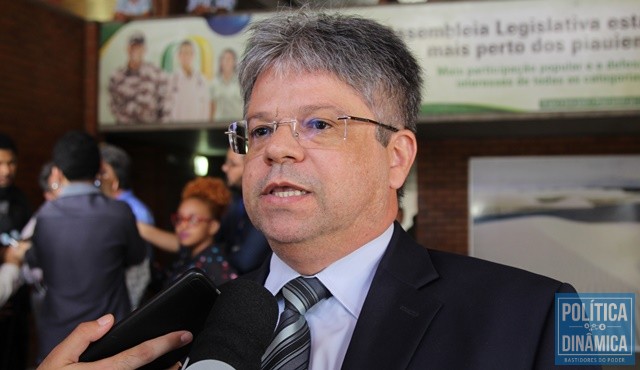 Líder da oposição votou a favor, mas fez críticas (Foto: Jailson Soares/PoliticaDinamica)