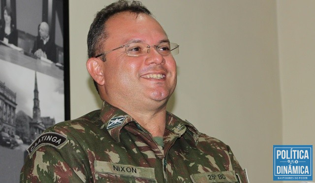 O tenente-coronel Nixon Frota, do Exército (Foto: Gustavo Almeida/PoliticaDinamica.com) 