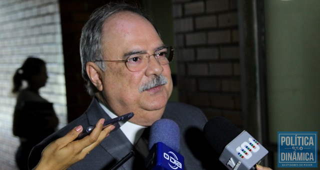 Osmar promete apresentar relação de obras (Foto: Jailson Soares/PoliticaDinamica.com)