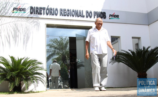 Dr. Pessoa ao sair de reunião na sede do MDB (Foto: Jailson Soares/PoliticaDinamica.com)