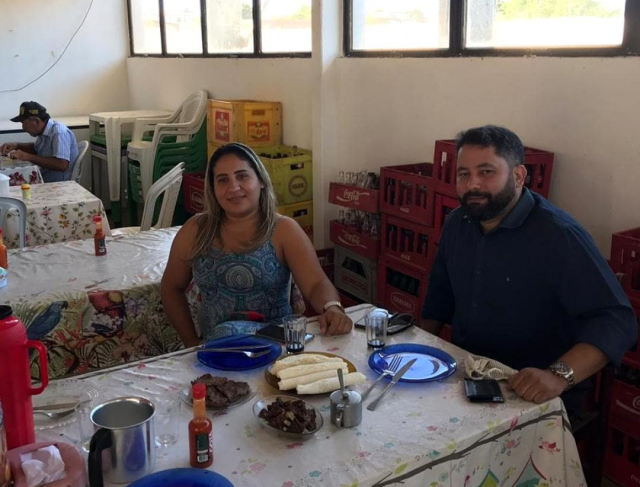 Pauliana tomou café na rodoviária de São João do Piauí (Foto: Reprodução/Instagram)