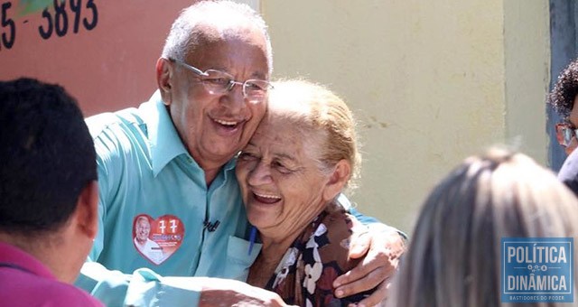 Dr. Pessoa aparece em segundo lugar mesmo com uma campanha sem muito aliados nem estrutura política forte (foto: Ascom)