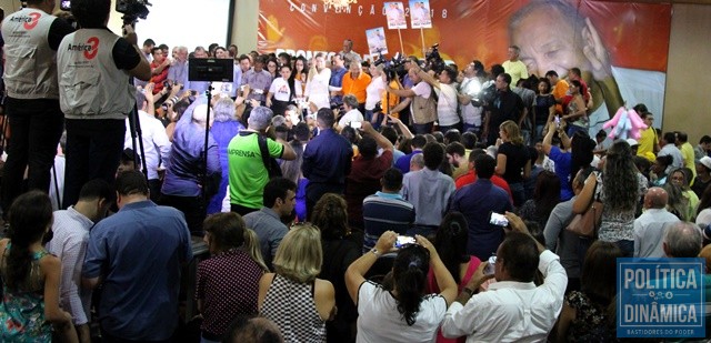Candidato falou em libertar o povo do Piauí (Foto: Gustavo Almeida/PoliticaDinamica)