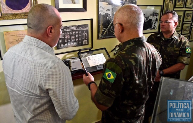 General conheceu história de Valter Alencar (Foto: Jailson Soares/PoliticaDinamica.com)