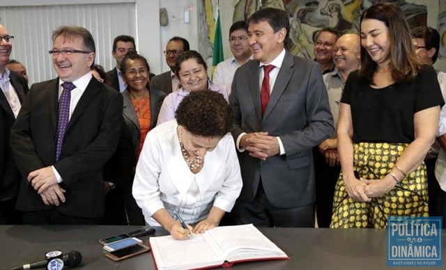 Almeida O Dinâmica Para Que Política Vier” Enfrentar Gustavo OukiPXTZ