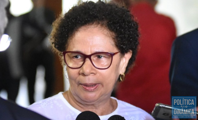 Regina Sousa foi irônica ao criticar ministro (Foto: Jailson Soares/PoliticaDinamica.com)