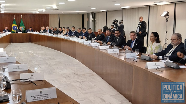 Vinte e três governadores e quatro representantes de governadores participaram da reunião em Brasília (foto: ascom)