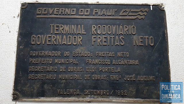 Freitas Neto inaugurou rodoviária na cidade de Valença e deu a ela o seu próprio nome (Foto: Gustavo Almeida/PoliticaDinamica.com)