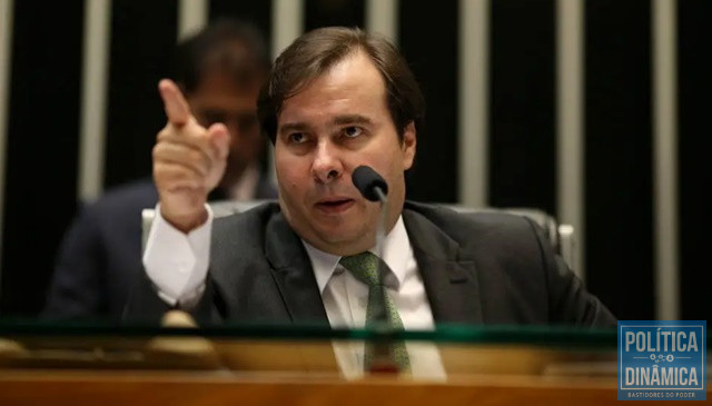 Rodrigo Maia rejeitou pedido de impeachment (Foto: Reprodução/Estadão)