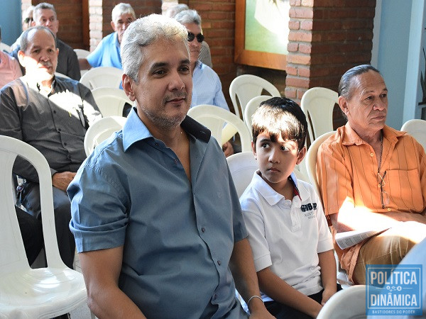 O secretário de Administração Ronney Lustosa peitou o União Brasil para continuar com o prefeito Doutor Pessoa (foto: Jailson Soares | PD)