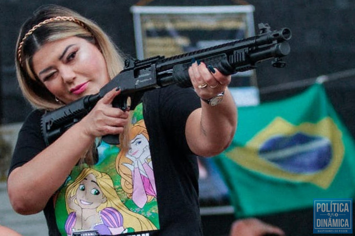 Armada até os dentes com os argumentos pró-Bolsonaro, Samantha está ã frente da maioria das candidaturas da velha política no Piauí (foto: Ascom)