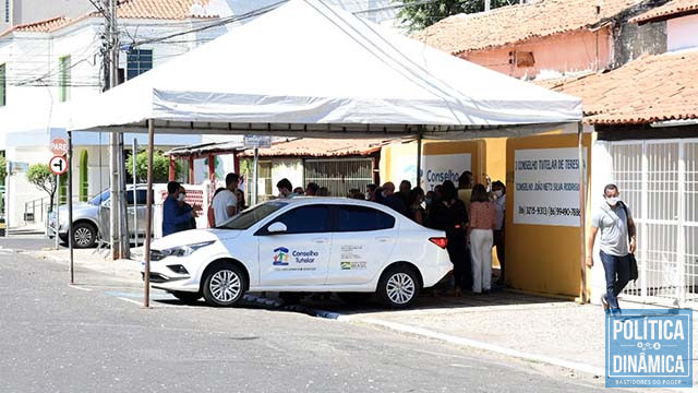 Rua inteira foi interditada para evento que aconteceu dentro do I Conselho Tutelar de Teresina (foto: Jailson Soares/ PD)