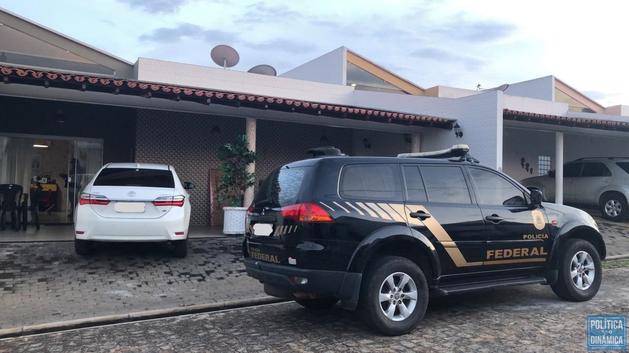 Preso: empresário Ronaldo Alves foi levado pela Polícia Federal na manhã desta quinta-feira (foto: PF ASCOM)