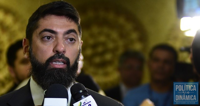 Superintendente defende o governo (Foto: Jailson Soares/PoliticaDinamica.com)