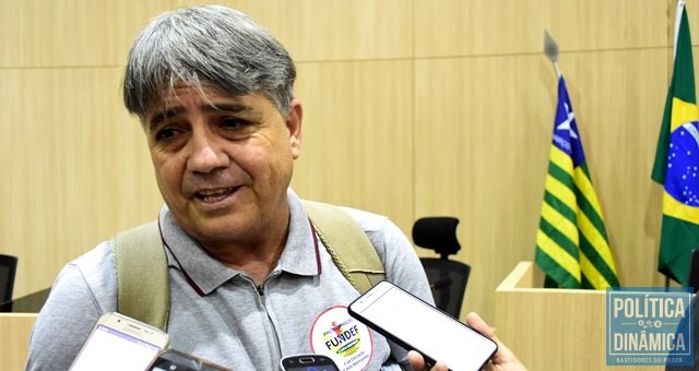 Sinésio Soares comemorou decisão do TCE (Foto: Jailson Soares/PoliticaDinamica.com)