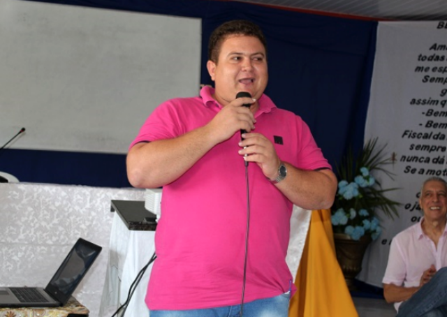 Tairo Mesquita, prefeito de Santo Inácio do Piauí (Foto: Reprodução/Facebook)
