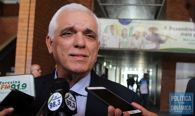Deputado evitou falar sobre Dr. Pessoa (Foto: Jailson Soares/PoliticaDinamica.com)