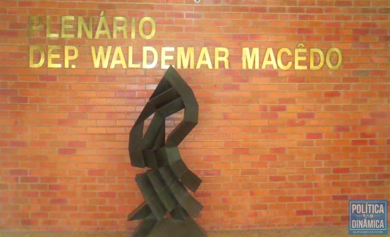 Homenagem a Waldemar Macedo na Alepi (Foto: Reprodução/Assembleia)