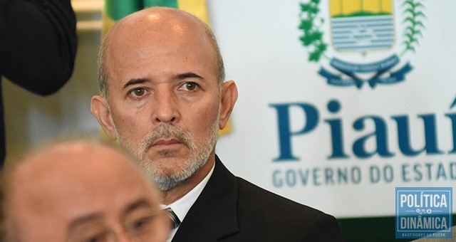 Mário Ângelo não conseguiu convencer o Ministério Público nem o Tribunal de Contas do Estado sobre a legalidade do contrato e dos pagamentos feitos a Viviane Moura (foto: Jailson Soares | PoliticaDinamica.com)