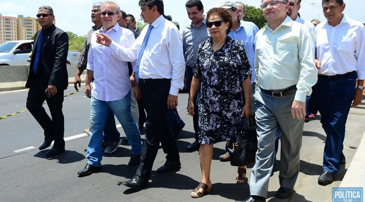 Inauguração da Ponte Wall Ferraz