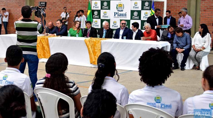 Inauguração da Escola José Pereira da Silva