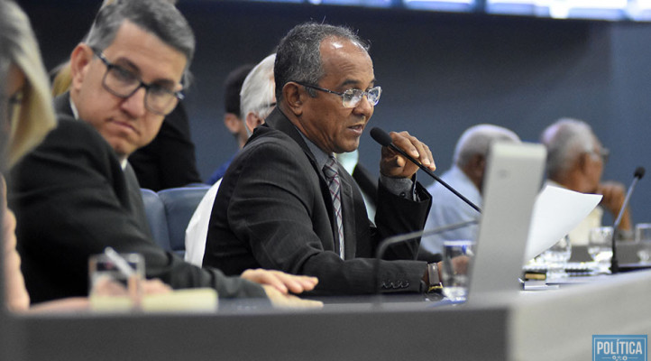Audiência pública discute novo aeroporto