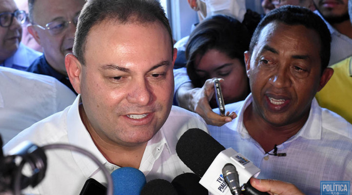 Jeová Alencar oficializa apoio a Joel Rodrigues